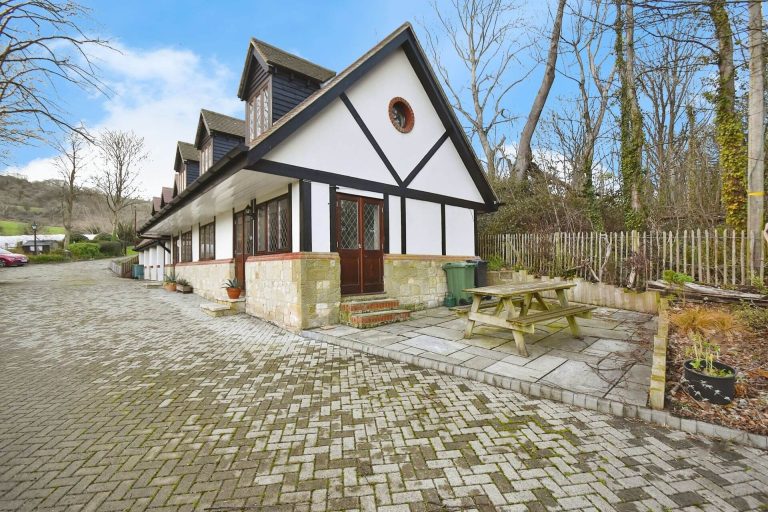 1 Bedroom Cottage, Luccombe